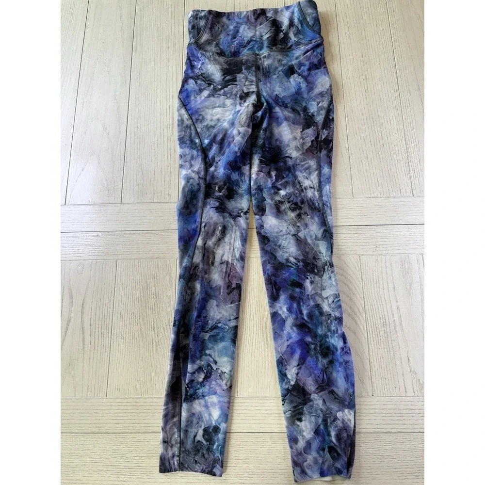 Lululemon Fast and Free High-Rise Leggings Blue Purple Print Size 0 EUC 25
